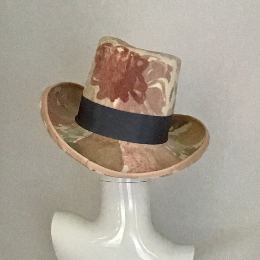 Fur felt floral print western style fedora