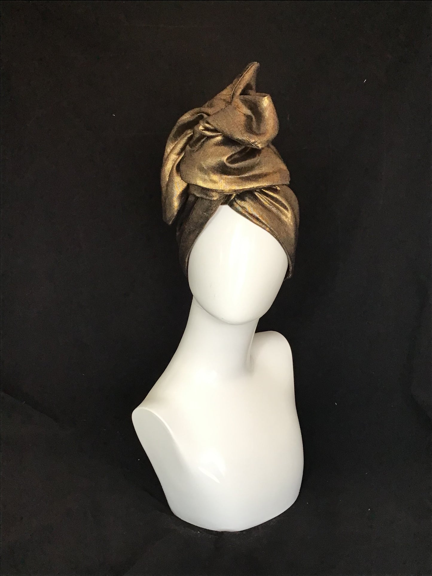 Linen Twisturban® in gold metallic- slightly irregular