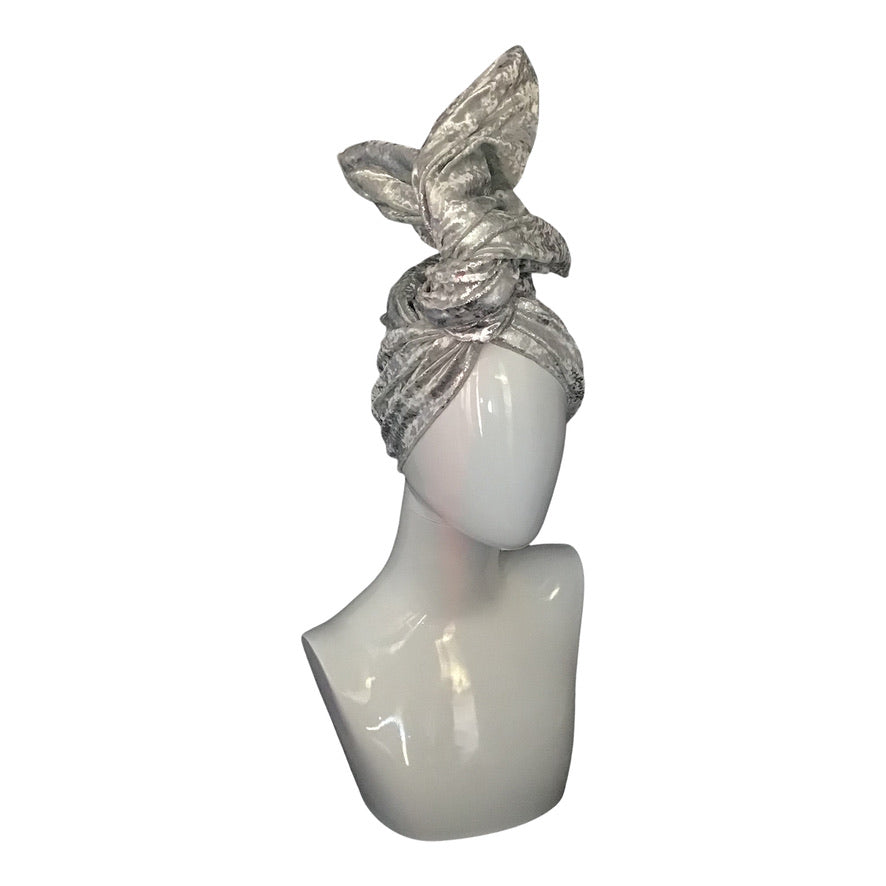 Velvet Twisturban in white with bright silver "mica" pattern