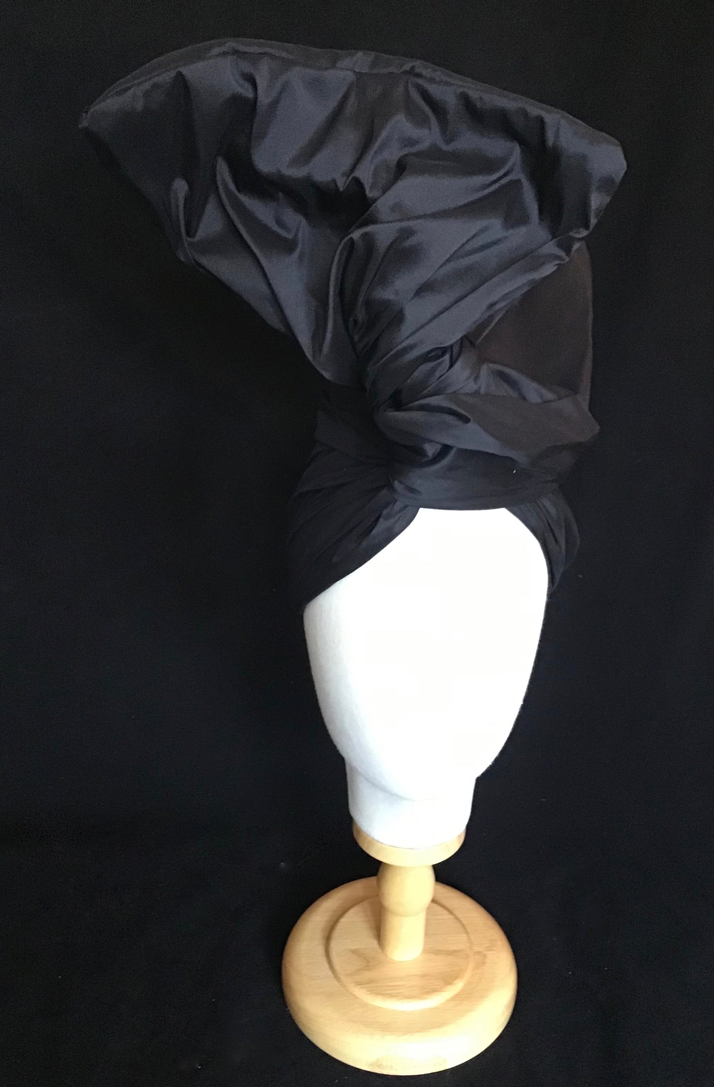 Twisturban Turban in silk shantung in black