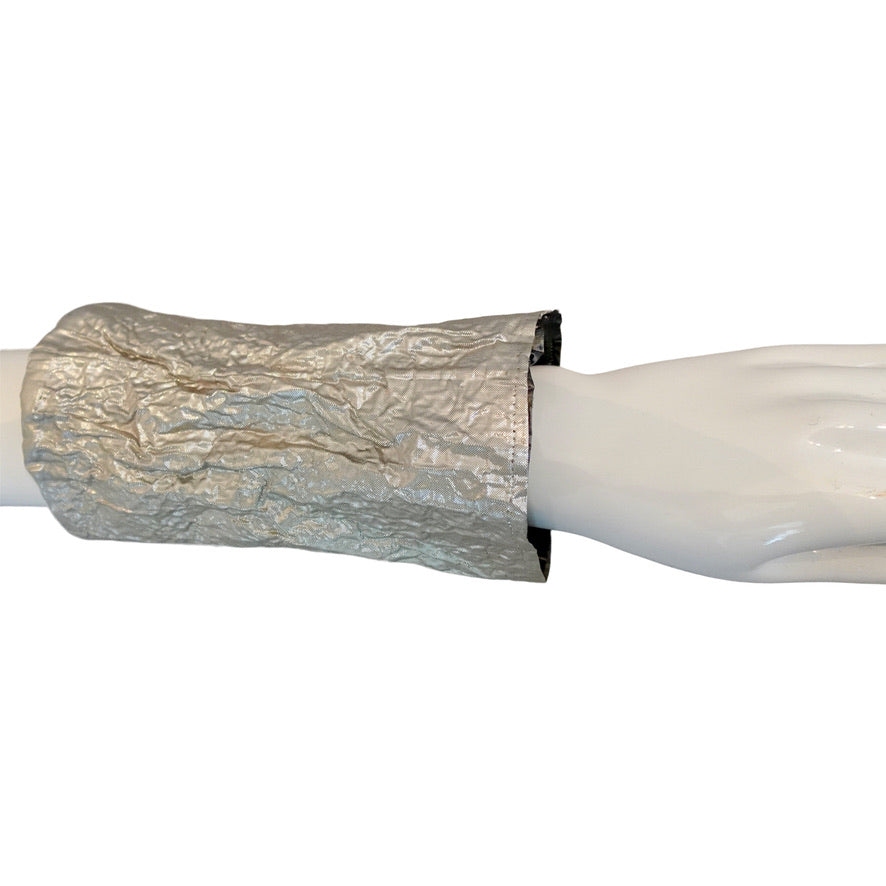 Morphy Metallic silver silk wrist cuff