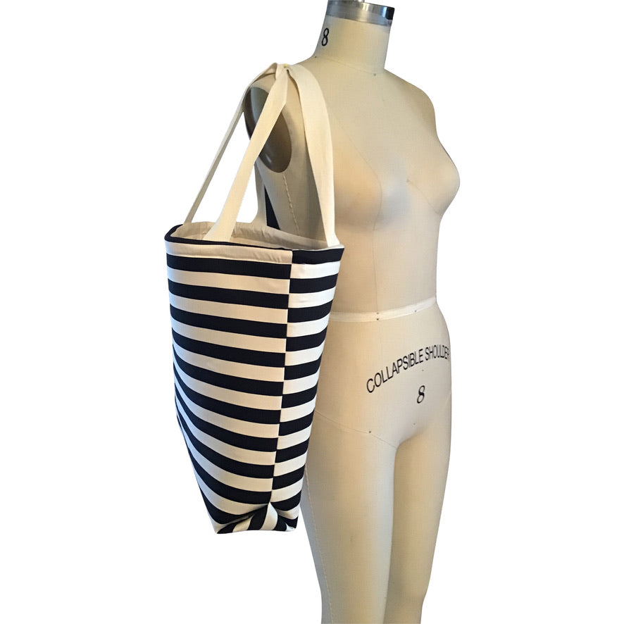 Tote bag in cotton black and white stripe