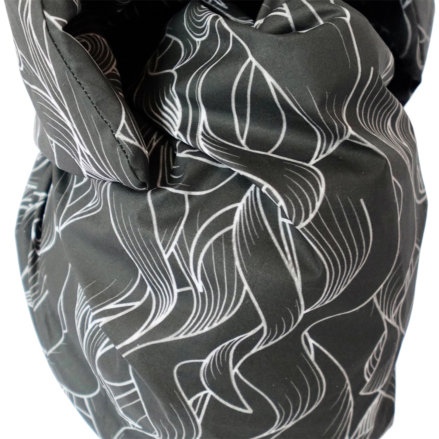 Twisturban® Turban in Faux Coiffure Black Curls