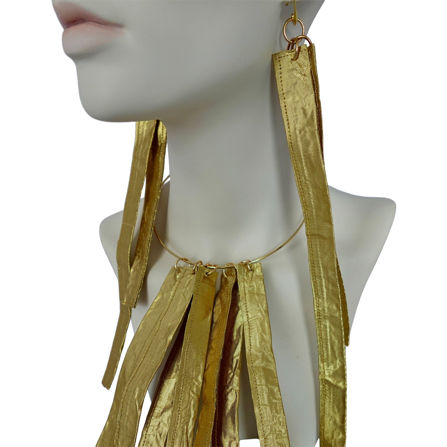 Silk Morphy Gold Bar Earings