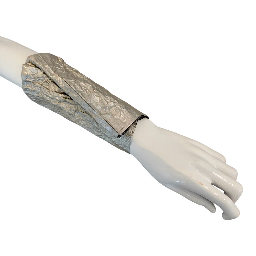 Morphy Metallic silver silk wrist cuff