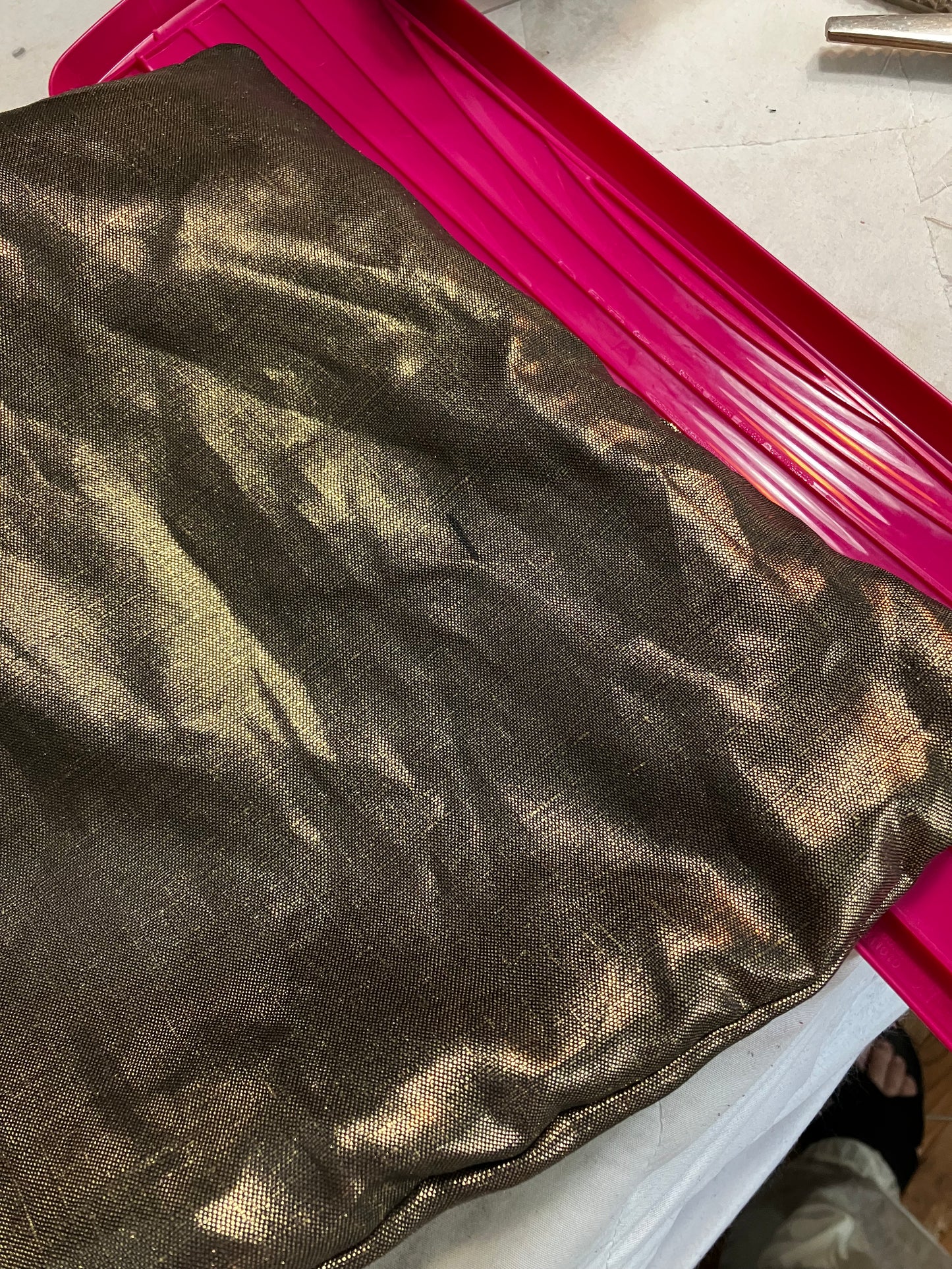 Deep Gold Metallic Linen / slightly flawed